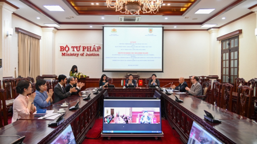 Vietnam, Bulgaria ink judicial cooperation programme
